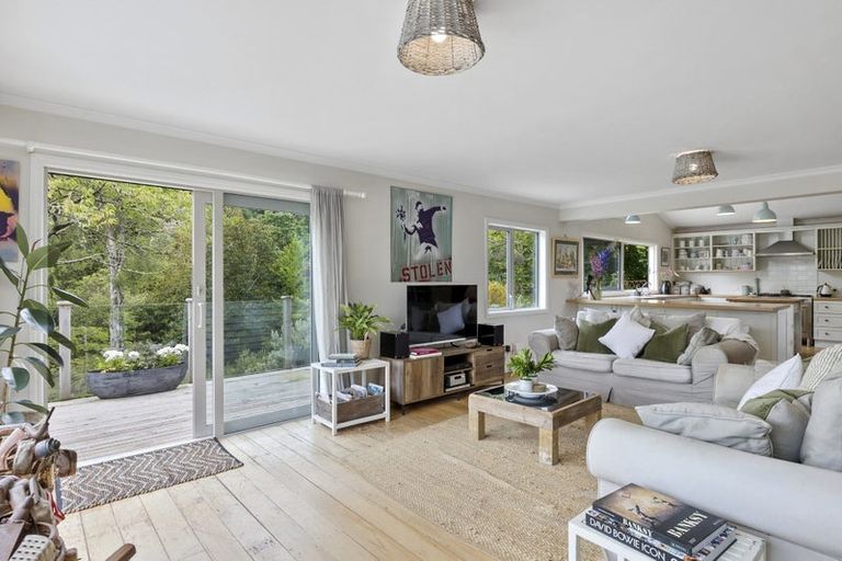 Photo of property in 211 Doctors Point Road, Waitati, 9085