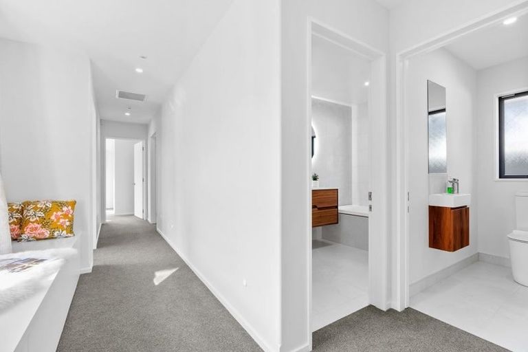 Photo of property in 5 Olearia Lane, Halswell, Christchurch, 8025