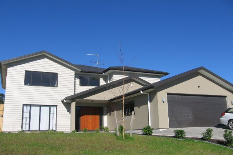 Photo of property in 4 Newbury Place, Schnapper Rock, Auckland, 0632