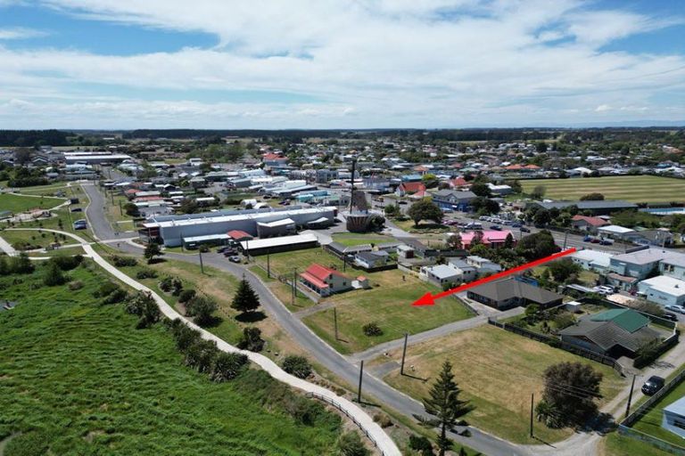 Photo of property in 32 Harbour Street, Foxton, 4814