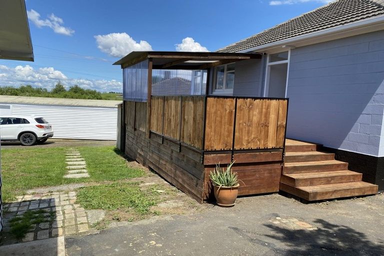 Photo of property in 2 Tainui Street, Meremere, Mercer, 2474