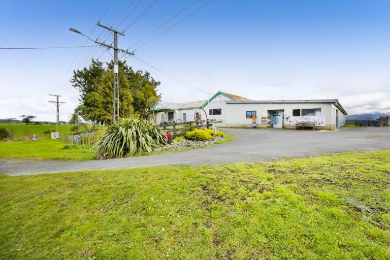 Photo of property in 11 High Street, Eltham, 4322