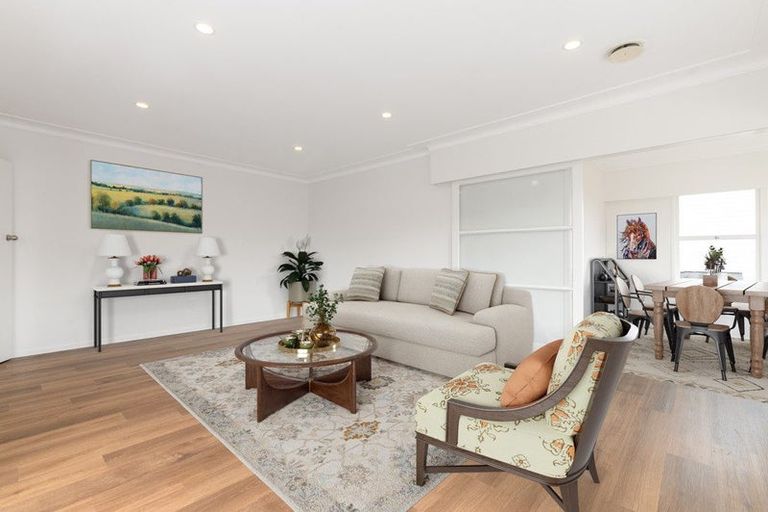 Photo of property in 8 Jeff Place, Howick, Auckland, 2014