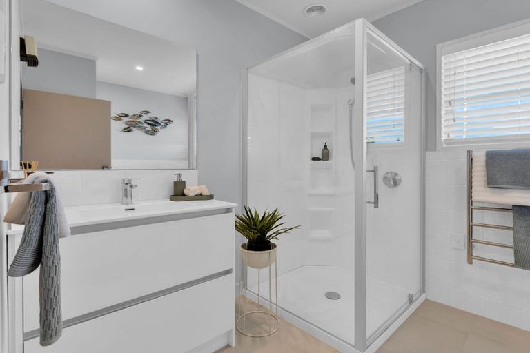 Photo of property in 17 Bernard Street, Chedworth, Hamilton, 3210