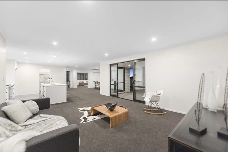 Photo of property in 48 Helen June Avenue, Flagstaff, Hamilton, 3210