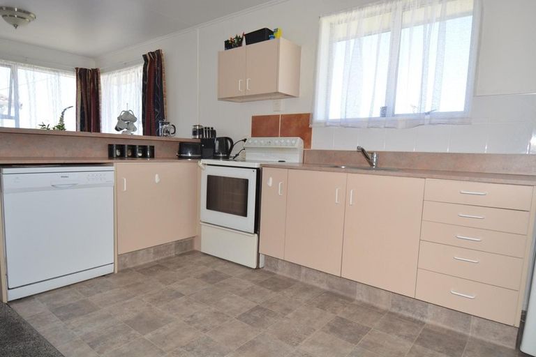 Photo of property in 94 Stirrat Street, Kingswell, Invercargill, 9812