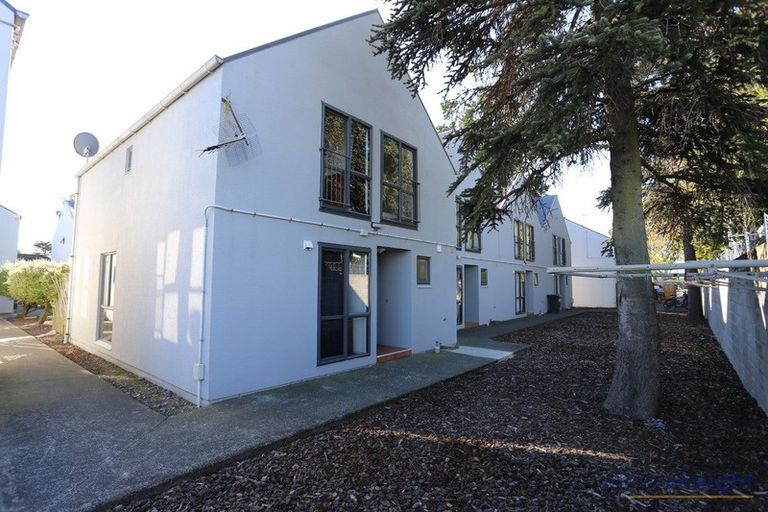 Photo of property in 7/74 Hansons Lane, Upper Riccarton, Christchurch, 8041