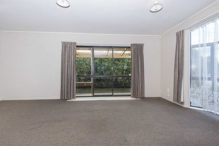 Photo of property in 383 Hobsonville Road, Hobsonville, Auckland, 0618