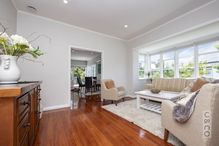 Photo of property in 5 Norglen Lane, Riverhead, 0820