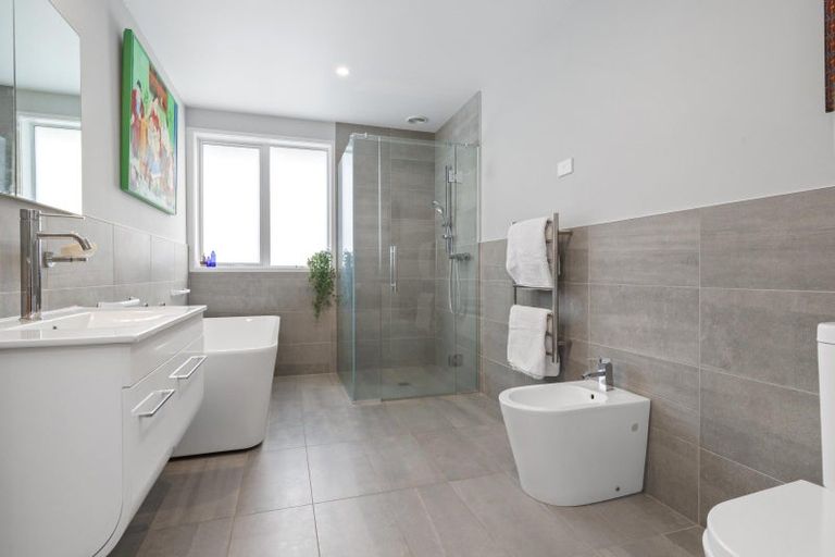 Photo of property in 14 Stonedale Drive, Pukekohe, 2120