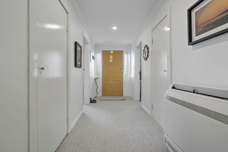 Photo of property in 22 Hargest Crescent, Saint Kilda, Dunedin, 9012