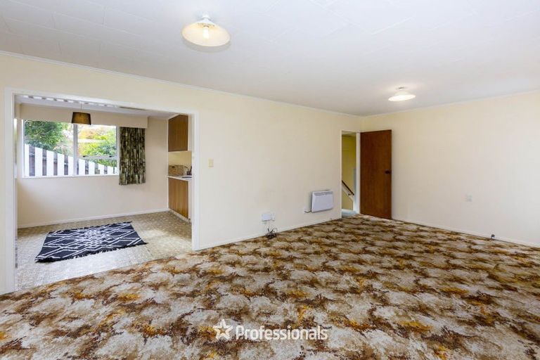 Photo of property in 55 Norana Road, Timberlea, Upper Hutt, 5018