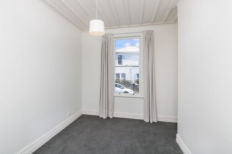 Photo of property in 87 Tasman Street, Mount Cook, Wellington, 6021