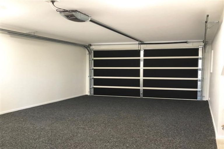 Photo of property in 38 Whimbrel Road, Flat Bush, Auckland, 2019