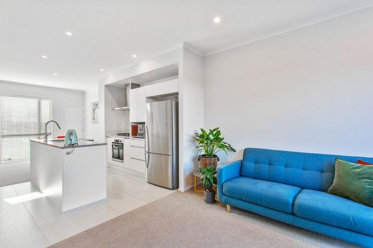 Photo of property in 21 David Carnegie Road, Hobsonville, Auckland, 0616