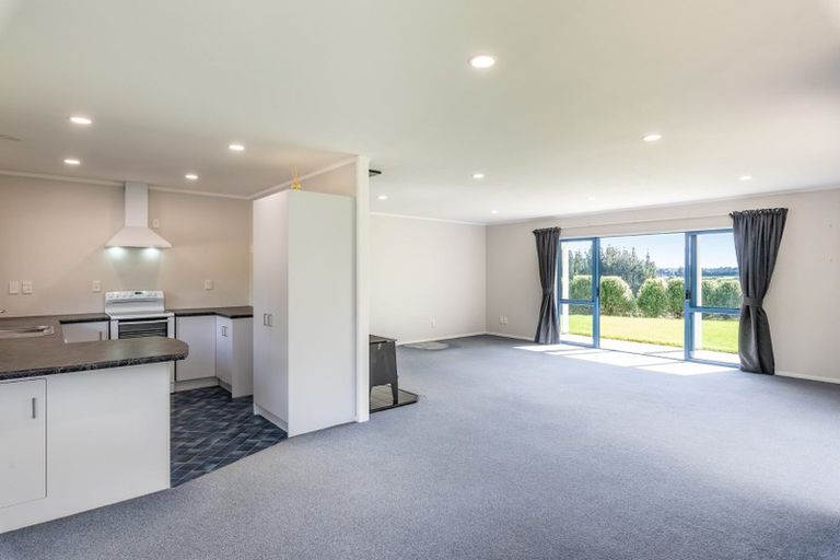 Photo of property in 2 Wallace Loop Road, Koputaroa, Levin, 5571