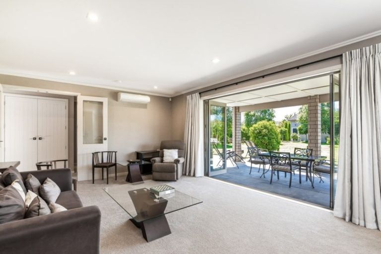 Photo of property in 16 Montgomery Crescent, Kinloch, Taupo, 3377