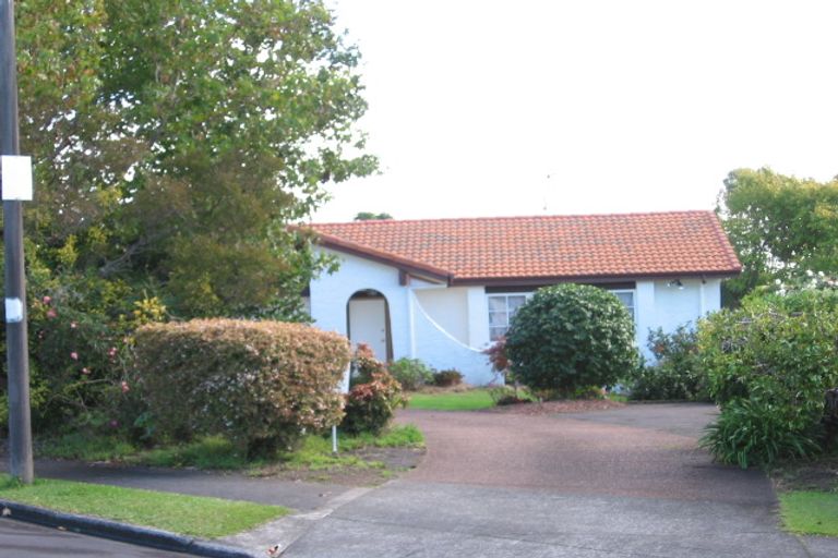 Photo of property in 7 Askew Place, Farm Cove, Auckland, 2012