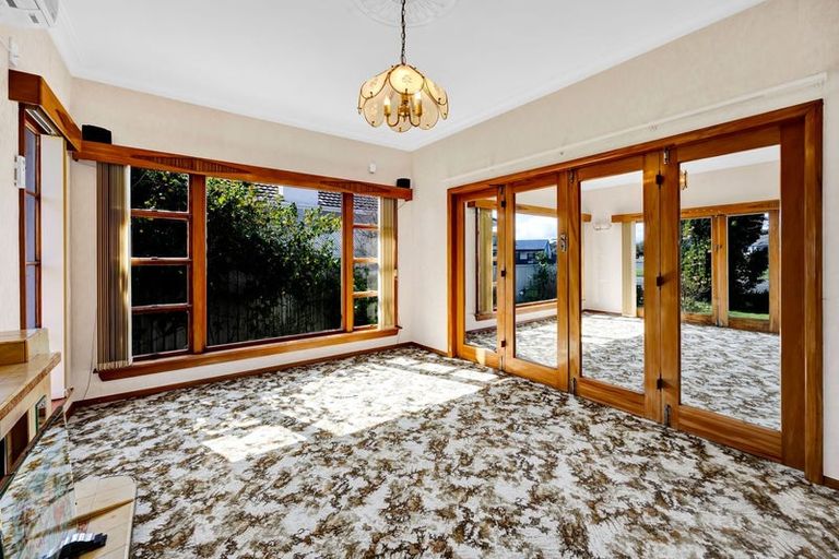 Photo of property in 57 Dixon Avenue, Hawera, 4610