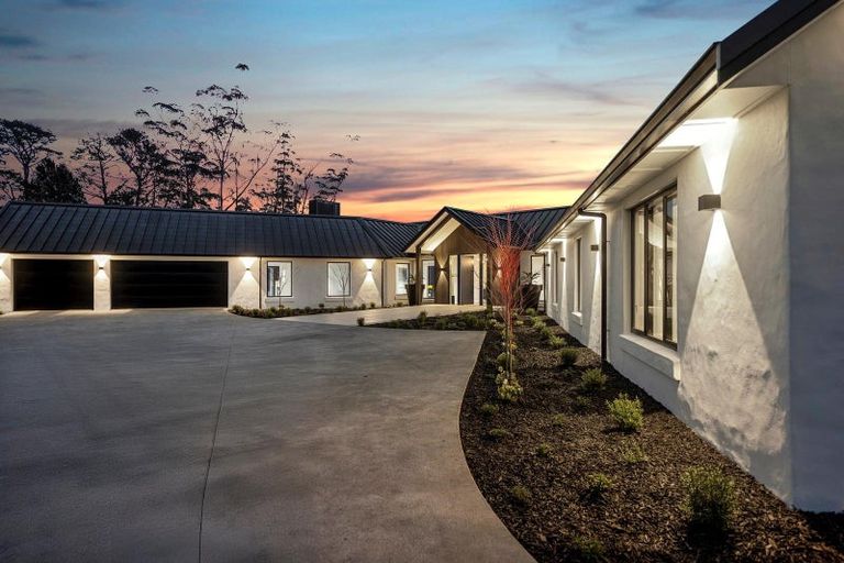 Photo of property in 31 Robinson Road, Coatesville, Albany, 0793