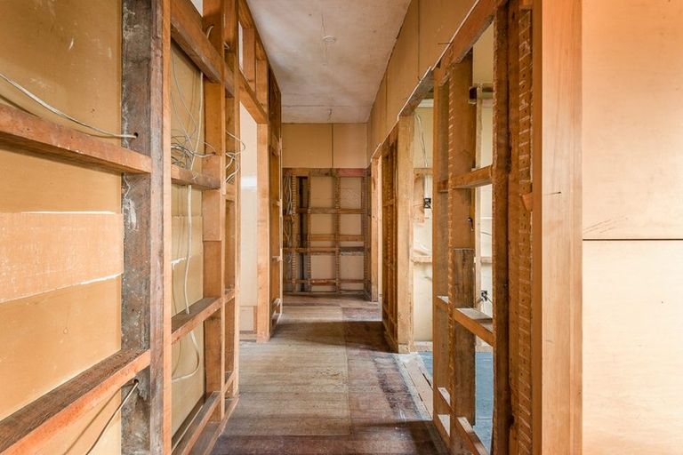 Photo of property in 21 Normans Road, Strowan, Christchurch, 8052