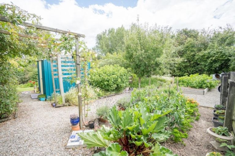 Photo of property in 965b Reid Line East, Bunnythorpe, Palmerston North, 4481