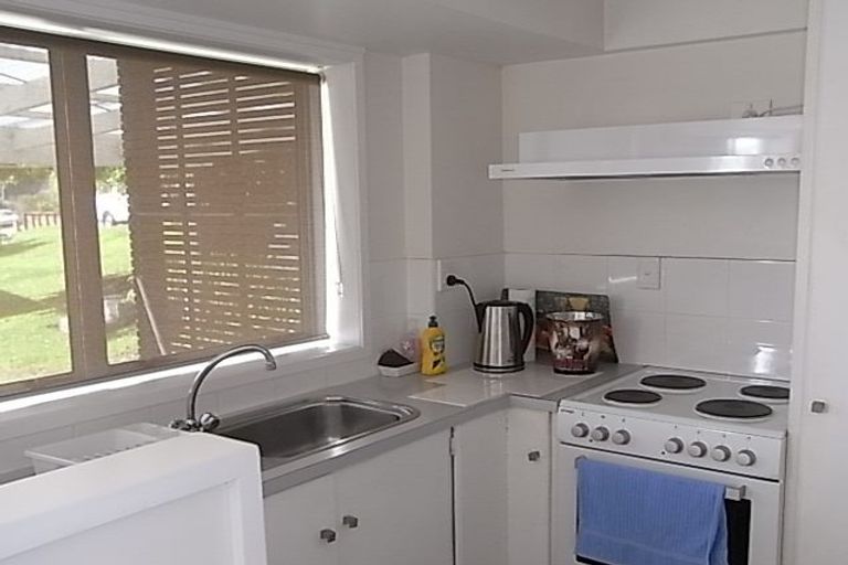 Photo of property in 41 Kauri Road, Stanmore Bay, Whangaparaoa, 0932