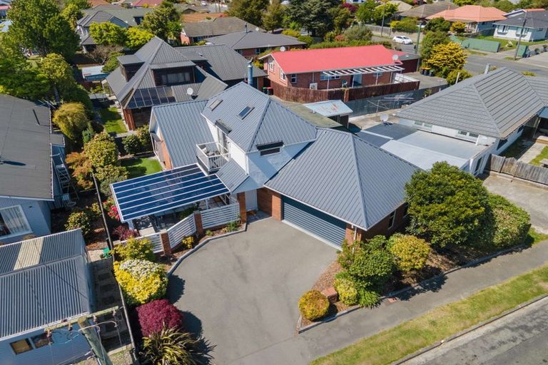 Photo of property in 72 Balrudry Street, Avonhead, Christchurch, 8042