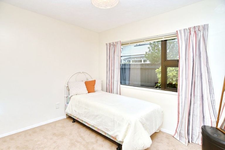Photo of property in 46 Bishopsworth Street, Hillsborough, Christchurch, 8022