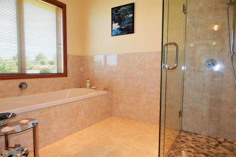 Photo of property in 415 Te Ahu Ahu Road, Waimate North, Kaikohe, 0472