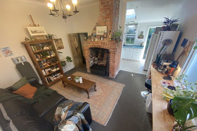 Photo of property in 86 Tasman Street, Mount Cook, Wellington, 6021