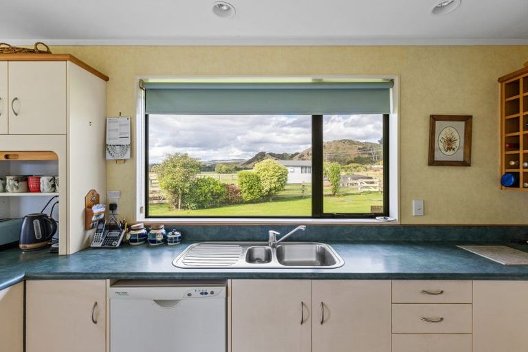 Photo of property in 205-233 Fitzherbert Road East, Aokautere, Palmerston North, 4471