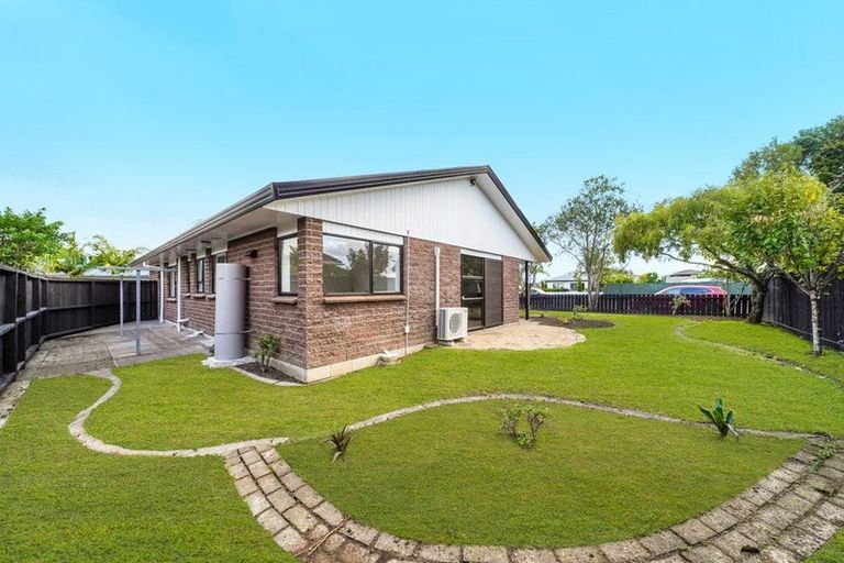 Photo of property in 1/554 Weymouth Road, Weymouth, Auckland, 2103