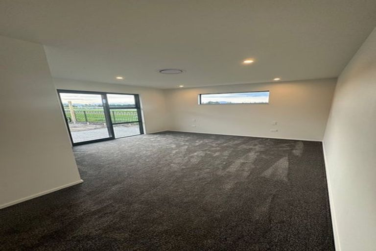 Photo of property in 7 Cam Mill Place, Rangiora, 7400
