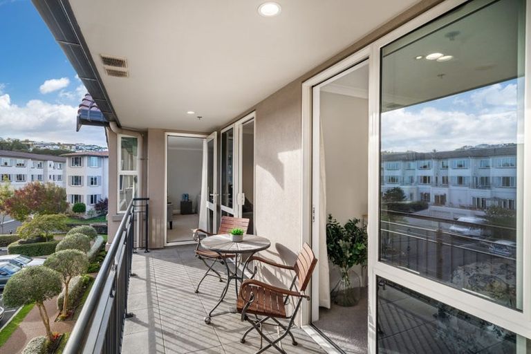 Photo of property in 98b/30 Ambassador Glade, Orewa, 0931