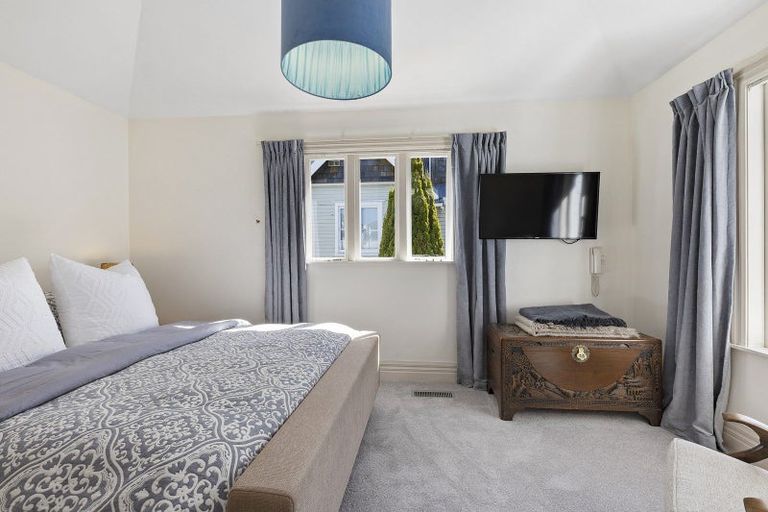 Photo of property in 12b Hobson Street, Thorndon, Wellington, 6011