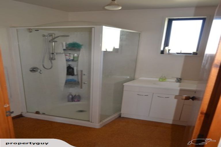 Photo of property in 16 Sayers Crescent, Ilam, Christchurch, 8041