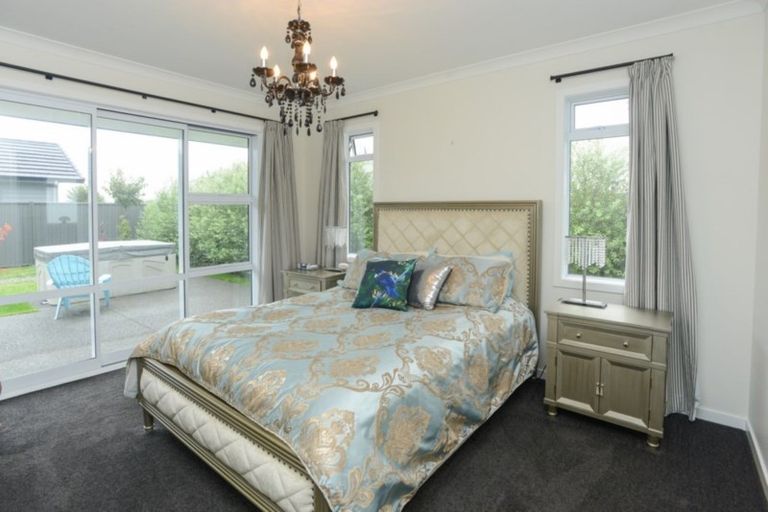 Photo of property in 24 Rakaia Way, Poraiti, Napier, 4112