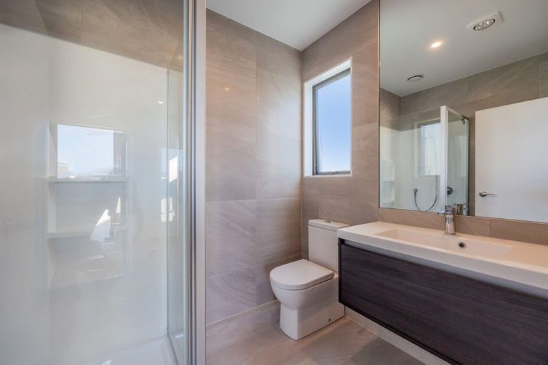 Photo of property in 14 Waenganui Road, Hobsonville, Auckland, 0616