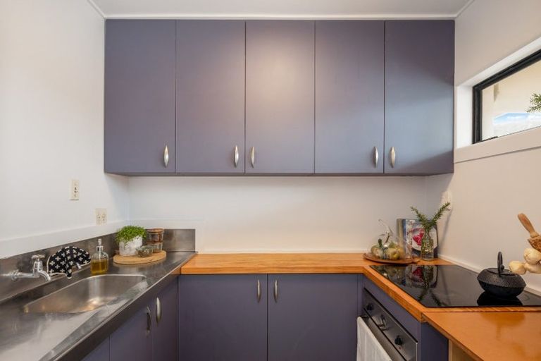 Photo of property in 22/4 Claremont Grove, Mount Victoria, Wellington, 6011