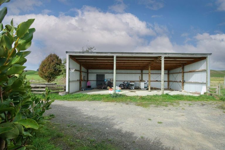 Photo of property in 32 Mccardle Road, Pahiatua, 4984