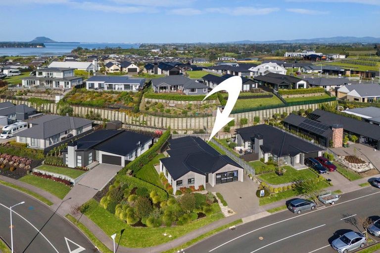 Photo of property in 1 Ridge Drive, Omokoroa, 3114