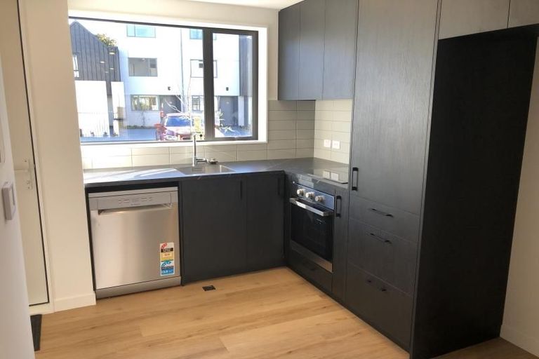 Photo of property in 22 Richmond Street, Petone, Lower Hutt, 5012