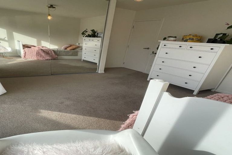 Photo of property in 48 Christian Road, Swanson, Auckland, 0614