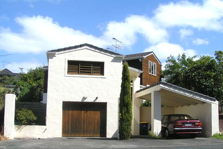 Photo of property in 1/6 Herons Way, Northcote, Auckland, 0627
