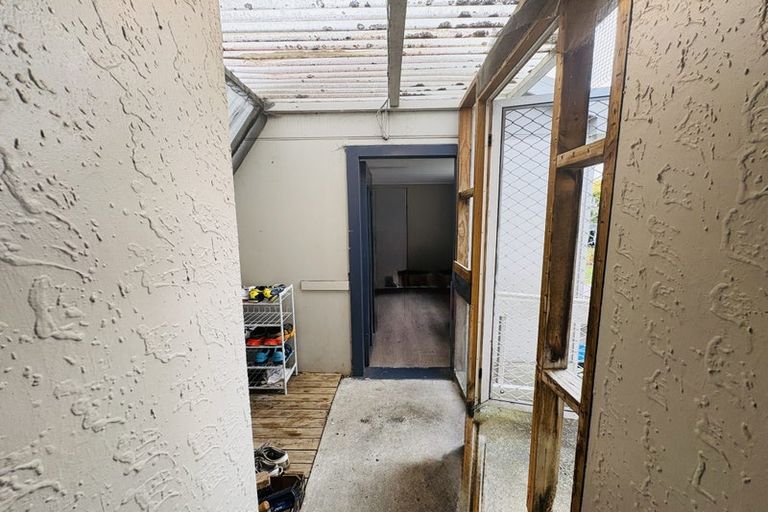 Photo of property in 32 Gloucester Street, Takaro, Palmerston North, 4412