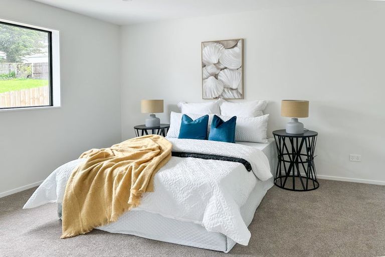 Photo of property in 61b Totaravale Drive, Totara Vale, Auckland, 0629