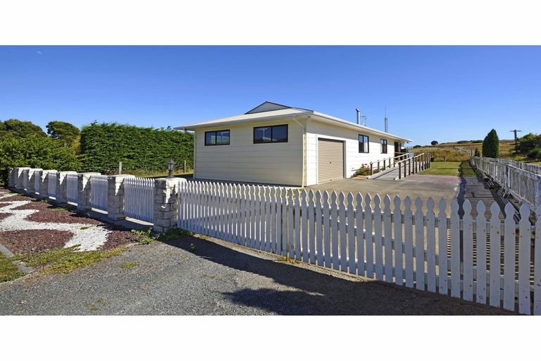 Photo of property in 177 Kina Beach Road, Tasman, Upper Moutere, 7173