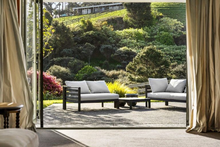 Photo of property in 252 Glenmore Road, Coatesville, Albany, 0793