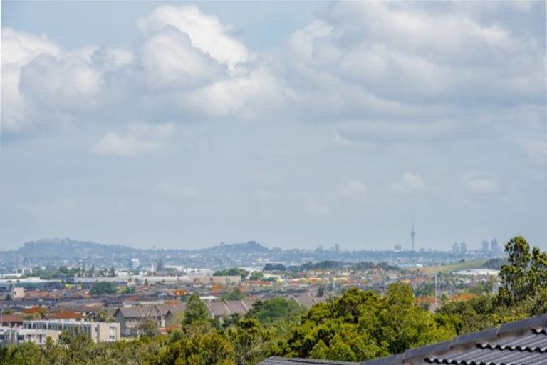 Photo of property in 7 Drover Close, Flat Bush, Auckland, 2019